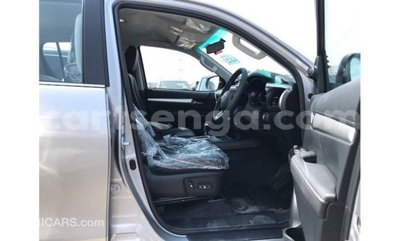 Nunua Imported Toyota Hilux Other Gari ndani ya Import - Dubai nchini Hhohho Nunua Imported Toyota Hilux Other Gari ndani ya Import - Dubai nchini Hhohho