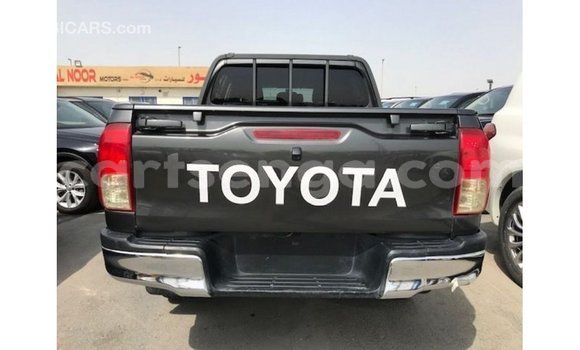 Buy Import Toyota Hilux Black Car in Import - Dubai in Hhohho Buy Import Toyota Hilux Black Car in Import - Dubai in Hhohho