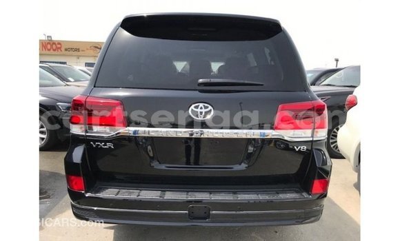 Nunua Imported Toyota Land Cruiser Black Gari ndani ya Import - Dubai nchini Hhohho Nunua Imported Toyota Land Cruiser Black Gari ndani ya Import - Dubai nchini Hhohho