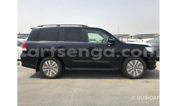 Nunua Imported Toyota Land Cruiser Black Gari ndani ya Import - Dubai nchini Hhohho Nunua Imported Toyota Land Cruiser Black Gari ndani ya Import - Dubai nchini Hhohho