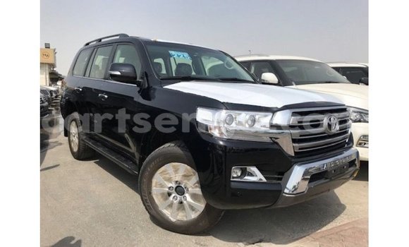 Acheter Import Voiture Toyota Land Cruiser Noir à Import - Dubai, Hhohho Acheter Import Voiture Toyota Land Cruiser Noir à Import - Dubai, Hhohho