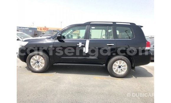 Acheter Import Voiture Toyota Land Cruiser Noir à Import - Dubai, Hhohho Acheter Import Voiture Toyota Land Cruiser Noir à Import - Dubai, Hhohho