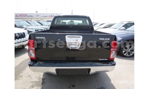 Acheter Import Voiture Toyota Hilux Noir à Import - Dubai, Hhohho Acheter Import Voiture Toyota Hilux Noir à Import - Dubai, Hhohho