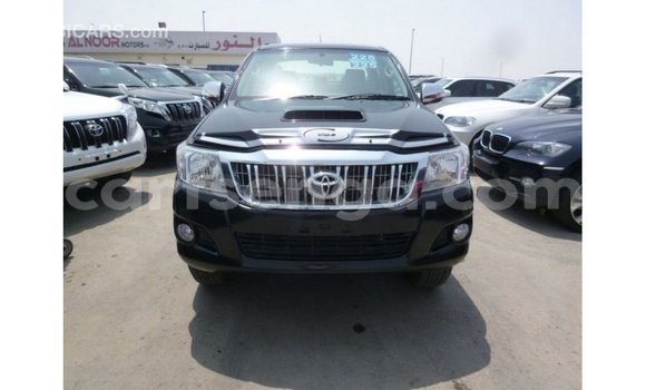 Acheter Import Voiture Toyota Hilux Noir à Import - Dubai, Hhohho Acheter Import Voiture Toyota Hilux Noir à Import - Dubai, Hhohho
