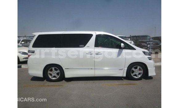 Acheter Import Voiture Toyota Vellfire Blanc à Import - Dubai, Hhohho Acheter Import Voiture Toyota Vellfire Blanc à Import - Dubai, Hhohho
