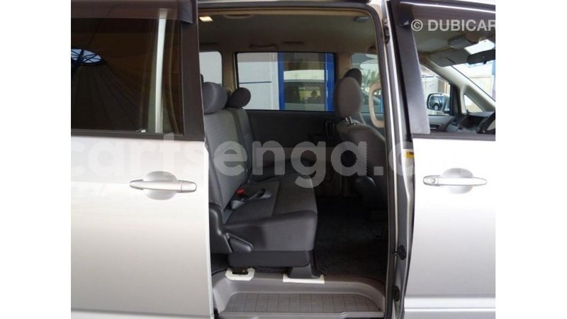 Big with watermark toyota voxy hhohho import dubai 15217