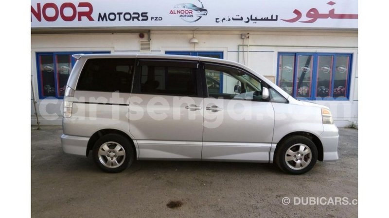 Big with watermark toyota voxy hhohho import dubai 15217
