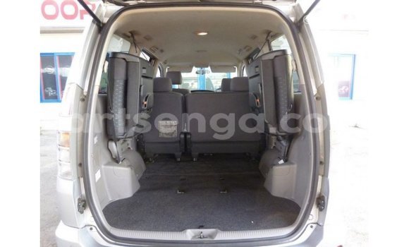 Buy Import Toyota Voxy Other Car in Import - Dubai in Hhohho Buy Import Toyota Voxy Other Car in Import - Dubai in Hhohho