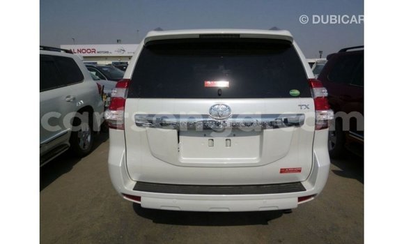 Acheter Import Voiture Toyota Prado Blanc à Import - Dubai, Hhohho Acheter Import Voiture Toyota Prado Blanc à Import - Dubai, Hhohho
