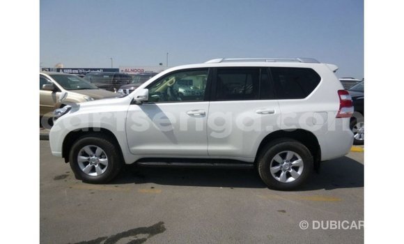 Nunua Imported Toyota Prado White Gari ndani ya Import - Dubai nchini Hhohho Nunua Imported Toyota Prado White Gari ndani ya Import - Dubai nchini Hhohho