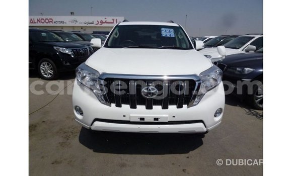 Acheter Import Voiture Toyota Prado Blanc à Import - Dubai, Hhohho Acheter Import Voiture Toyota Prado Blanc à Import - Dubai, Hhohho
