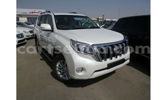 Acheter Import Voiture Toyota Prado Blanc à Import - Dubai, Hhohho Acheter Import Voiture Toyota Prado Blanc à Import - Dubai, Hhohho