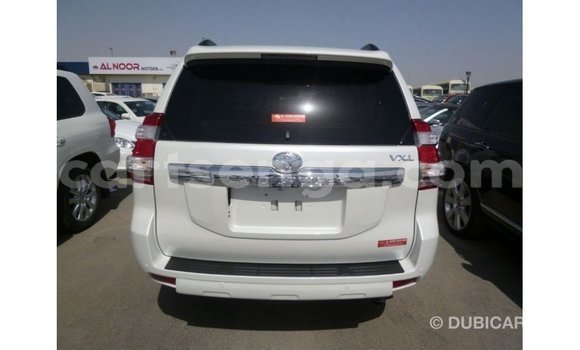 Acheter Import Voiture Toyota Prado Blanc à Import - Dubai, Hhohho Acheter Import Voiture Toyota Prado Blanc à Import - Dubai, Hhohho