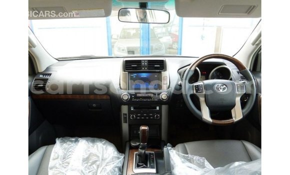 Buy Import Toyota Prado Other Car in Import - Dubai in Hhohho Buy Import Toyota Prado Other Car in Import - Dubai in Hhohho