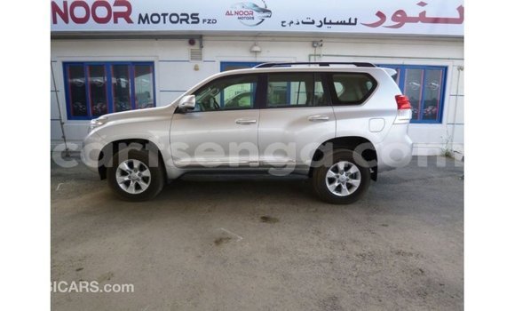 Buy Import Toyota Prado Other Car in Import - Dubai in Hhohho Buy Import Toyota Prado Other Car in Import - Dubai in Hhohho
