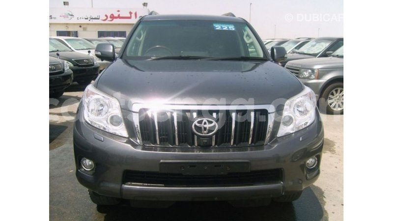 Big with watermark toyota prado hhohho import dubai 15242