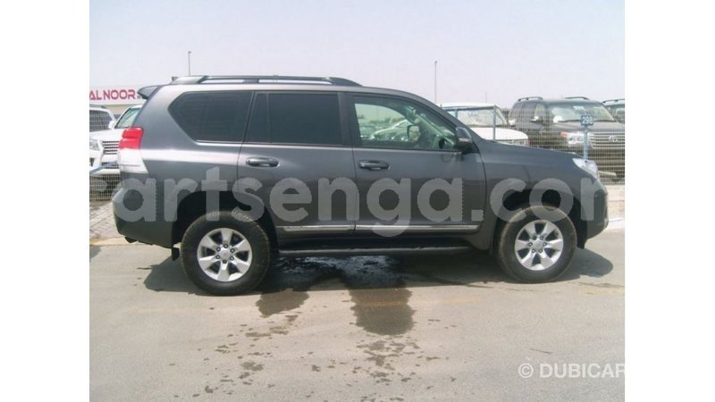 Big with watermark toyota prado hhohho import dubai 15242