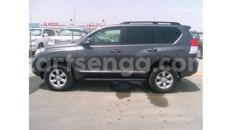 Big with watermark toyota prado hhohho import dubai 15242