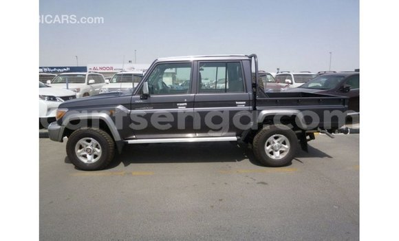 Acheter Import Voiture Toyota Land Cruiser Autre à Import - Dubai, Hhohho Acheter Import Voiture Toyota Land Cruiser Autre à Import - Dubai, Hhohho