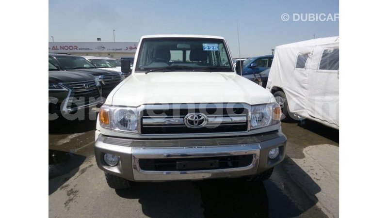 Big with watermark toyota land cruiser hhohho import dubai 15247