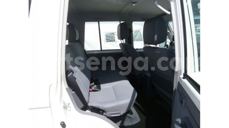 Big with watermark toyota land cruiser hhohho import dubai 15247