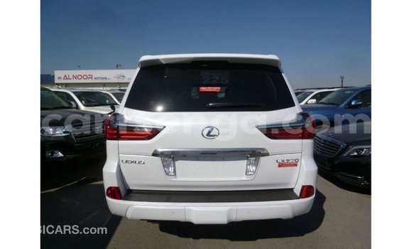 Nunua Imported Lexus LX White Gari ndani ya Import - Dubai nchini Hhohho Nunua Imported Lexus LX White Gari ndani ya Import - Dubai nchini Hhohho