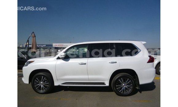 Nunua Imported Lexus LX White Gari ndani ya Import - Dubai nchini Hhohho Nunua Imported Lexus LX White Gari ndani ya Import - Dubai nchini Hhohho
