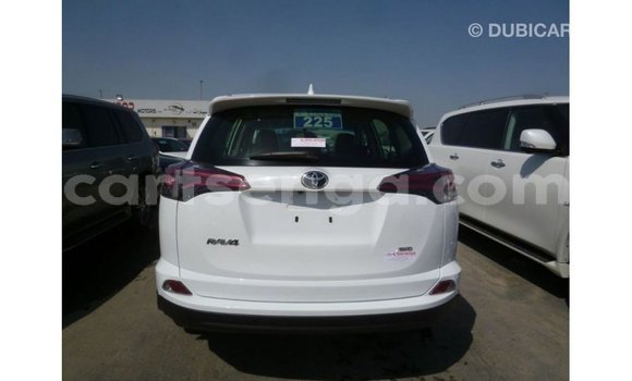 Nunua Imported Toyota 4Runner White Gari ndani ya Import - Dubai nchini Hhohho Nunua Imported Toyota 4Runner White Gari ndani ya Import - Dubai nchini Hhohho