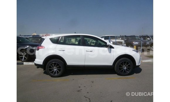 Nunua Imported Toyota 4Runner White Gari ndani ya Import - Dubai nchini Hhohho Nunua Imported Toyota 4Runner White Gari ndani ya Import - Dubai nchini Hhohho