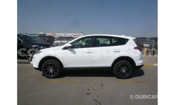 Nunua Imported Toyota 4Runner White Gari ndani ya Import - Dubai nchini Hhohho Nunua Imported Toyota 4Runner White Gari ndani ya Import - Dubai nchini Hhohho