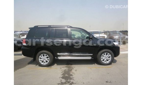 Acheter Import Voiture Toyota Land Cruiser Noir à Import - Dubai, Hhohho Acheter Import Voiture Toyota Land Cruiser Noir à Import - Dubai, Hhohho