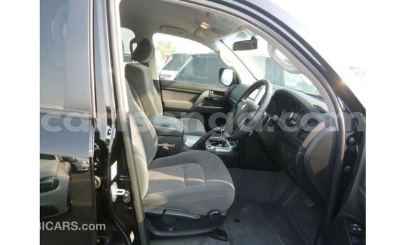Acheter Import Voiture Toyota Land Cruiser Noir à Import - Dubai, Hhohho Acheter Import Voiture Toyota Land Cruiser Noir à Import - Dubai, Hhohho