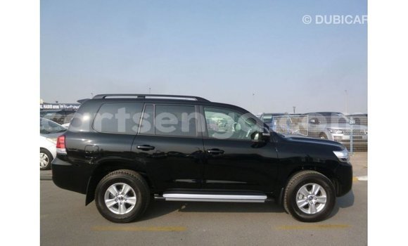 Acheter Import Voiture Toyota Land Cruiser Noir à Import - Dubai, Hhohho Acheter Import Voiture Toyota Land Cruiser Noir à Import - Dubai, Hhohho