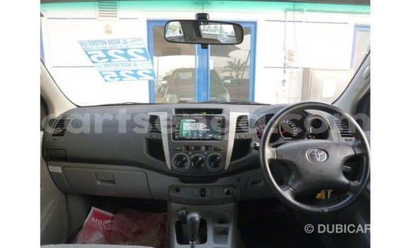 Buy Import Toyota Hilux Black Car in Import - Dubai in Hhohho Buy Import Toyota Hilux Black Car in Import - Dubai in Hhohho