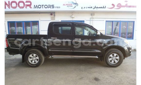 Buy Import Toyota Hilux Black Car in Import - Dubai in Hhohho Buy Import Toyota Hilux Black Car in Import - Dubai in Hhohho
