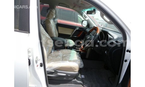 Buy Import Toyota Prado White Car in Import - Dubai in Hhohho Buy Import Toyota Prado White Car in Import - Dubai in Hhohho
