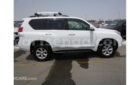 Buy Import Toyota Prado White Car in Import - Dubai in Hhohho Buy Import Toyota Prado White Car in Import - Dubai in Hhohho