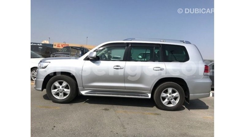 Big with watermark toyota land cruiser hhohho import dubai 15281