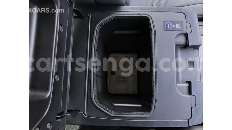 Big with watermark toyota land cruiser hhohho import dubai 15281