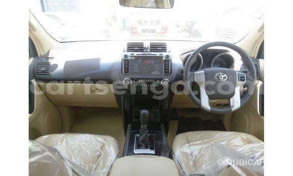 Acheter Import Voiture Toyota Prado Blanc à Import - Dubai, Hhohho Acheter Import Voiture Toyota Prado Blanc à Import - Dubai, Hhohho
