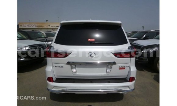 Nunua Imported Lexus LX White Gari ndani ya Import - Dubai nchini Hhohho Nunua Imported Lexus LX White Gari ndani ya Import - Dubai nchini Hhohho