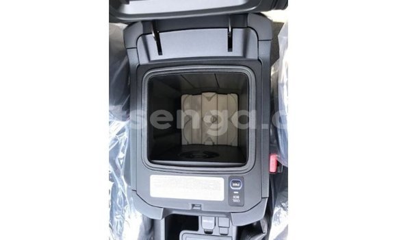 Acheter Import Voiture Toyota Prado Noir à Import - Dubai, Hhohho Acheter Import Voiture Toyota Prado Noir à Import - Dubai, Hhohho