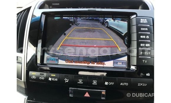 Nunua Imported Toyota Land Cruiser White Gari ndani ya Import - Dubai nchini Hhohho Nunua Imported Toyota Land Cruiser White Gari ndani ya Import - Dubai nchini Hhohho