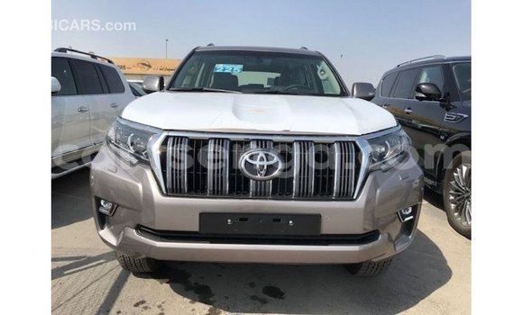 Acheter Import Voiture Toyota Prado Marron à Import - Dubai, Hhohho Acheter Import Voiture Toyota Prado Marron à Import - Dubai, Hhohho