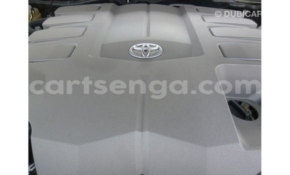 Buy Import Toyota Land Cruiser White Car in Import - Dubai in Hhohho Buy Import Toyota Land Cruiser White Car in Import - Dubai in Hhohho