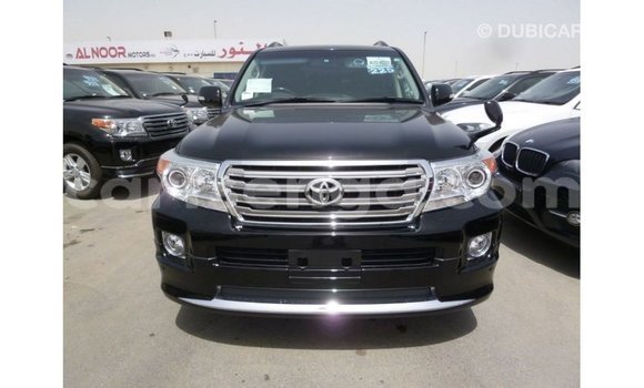Acheter Import Voiture Toyota Land Cruiser Noir à Import - Dubai, Hhohho Acheter Import Voiture Toyota Land Cruiser Noir à Import - Dubai, Hhohho