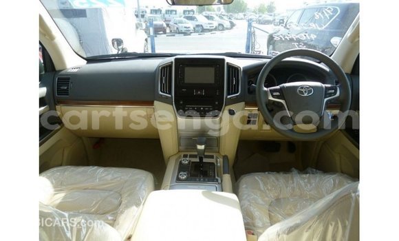 Nunua Imported Toyota Land Cruiser Black Gari ndani ya Import - Dubai nchini Hhohho Nunua Imported Toyota Land Cruiser Black Gari ndani ya Import - Dubai nchini Hhohho