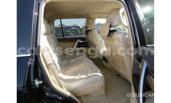 Nunua Imported Toyota Land Cruiser Black Gari ndani ya Import - Dubai nchini Hhohho Nunua Imported Toyota Land Cruiser Black Gari ndani ya Import - Dubai nchini Hhohho