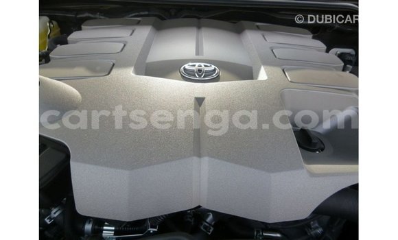 Acheter Import Voiture Toyota Land Cruiser Noir à Import - Dubai, Hhohho Acheter Import Voiture Toyota Land Cruiser Noir à Import - Dubai, Hhohho
