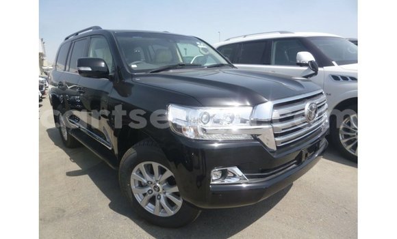 Nunua Imported Toyota Land Cruiser Black Gari ndani ya Import - Dubai nchini Hhohho Nunua Imported Toyota Land Cruiser Black Gari ndani ya Import - Dubai nchini Hhohho